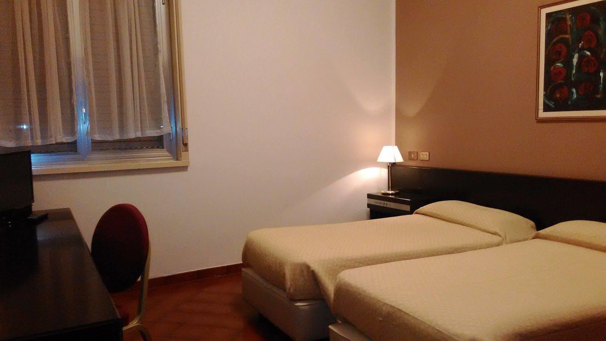 Crisol Europa Hotel Palermo