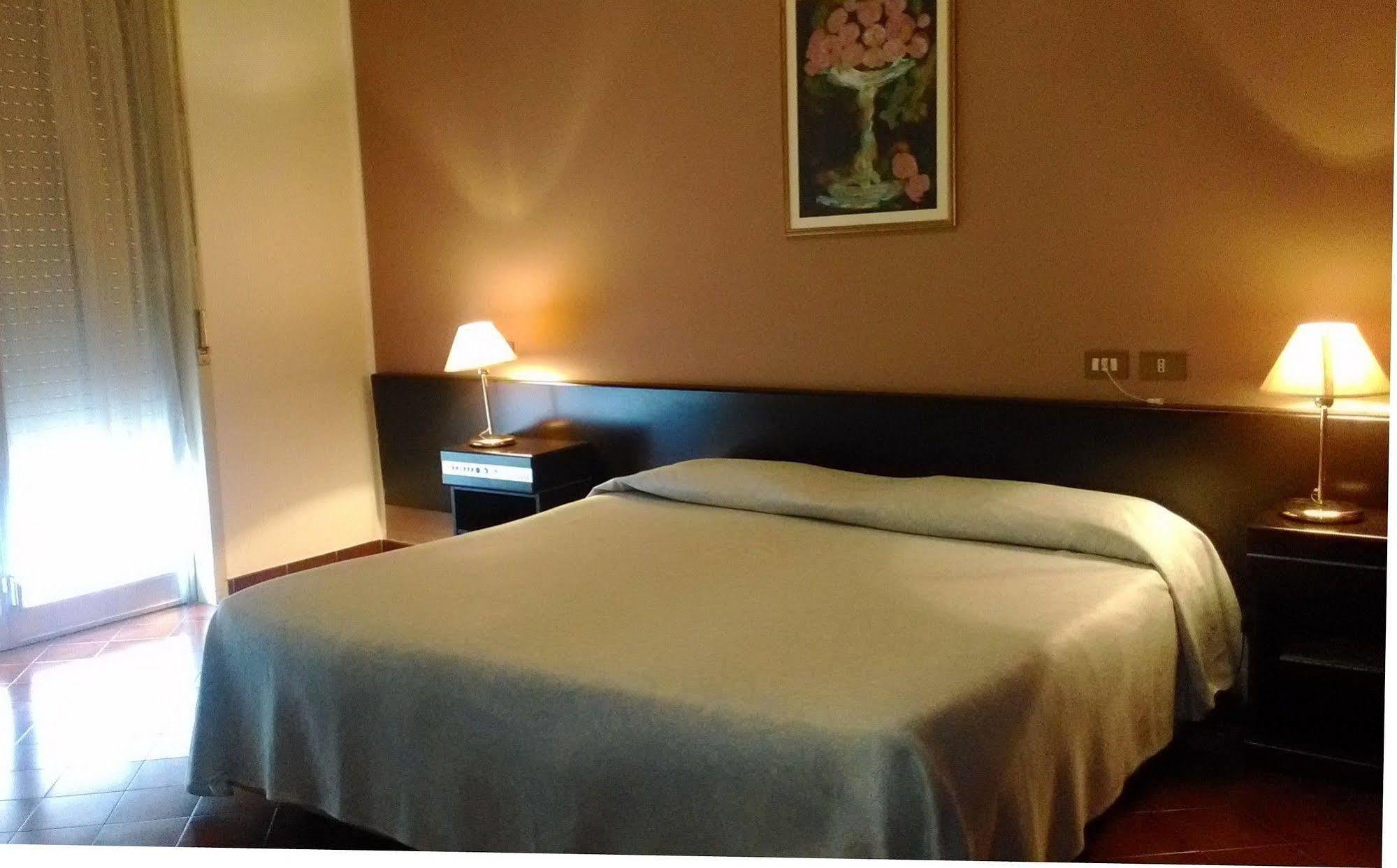 Crisol Europa Hotel 3*